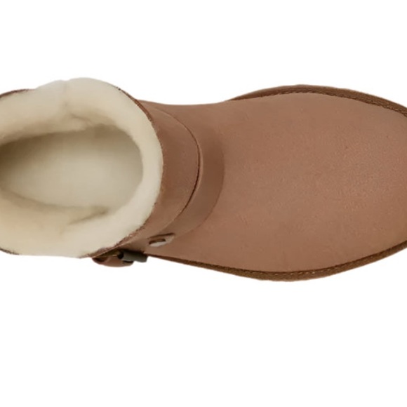 NWOT - UGG Romely Short Buckle Boot - Picture 3 of 10